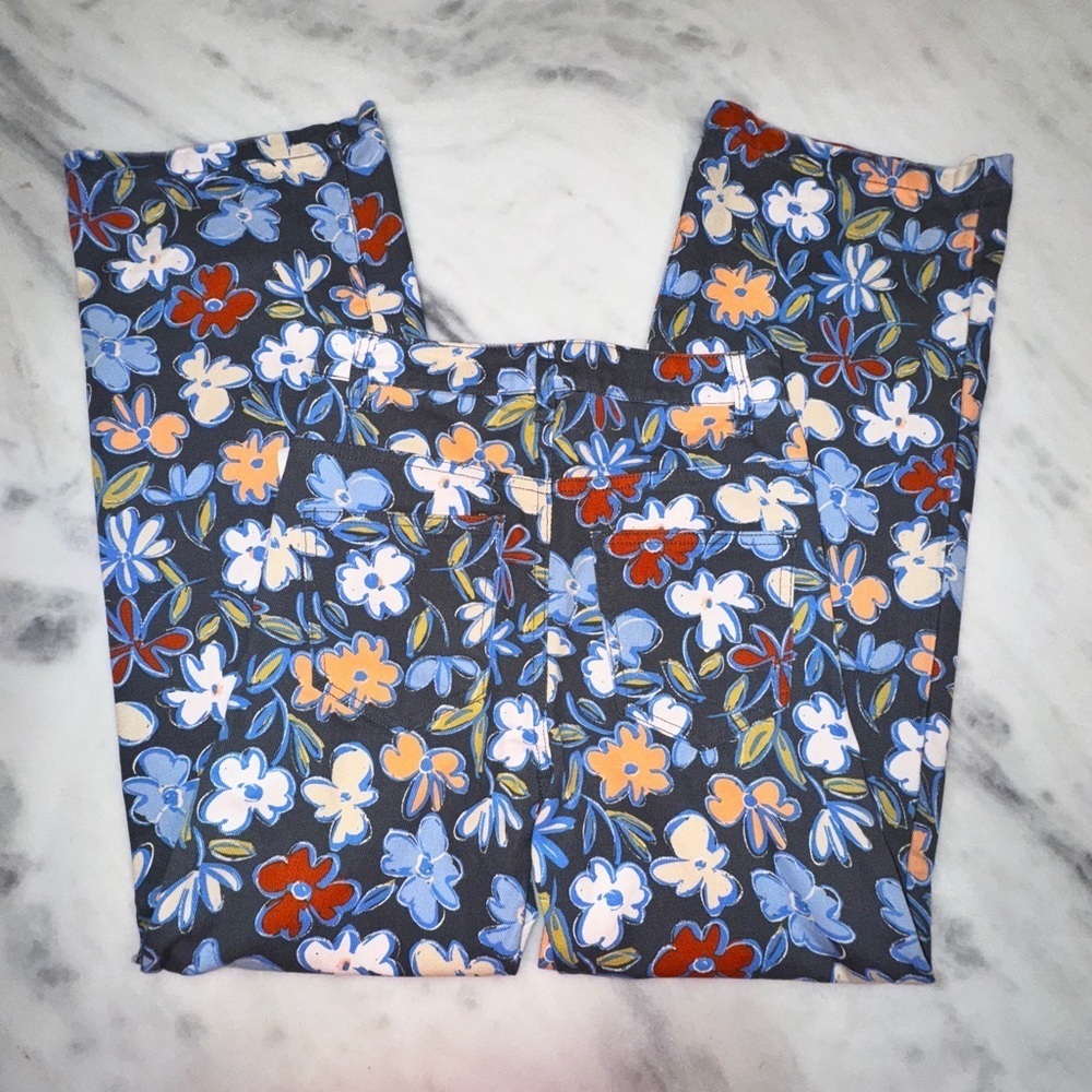 Originality (from Dillards) Girls Floral Jeans Size Small Straight Leg NWT - Picture 2 of 4